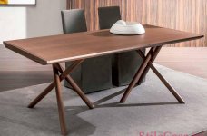 Стол Shanghai, фабрика Pacini & Cappellini